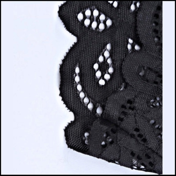 BLACK LACE FLORAL CROCHET SPAGHETTI-STRAP BRALETTE Size Small - Picture 7 of 13